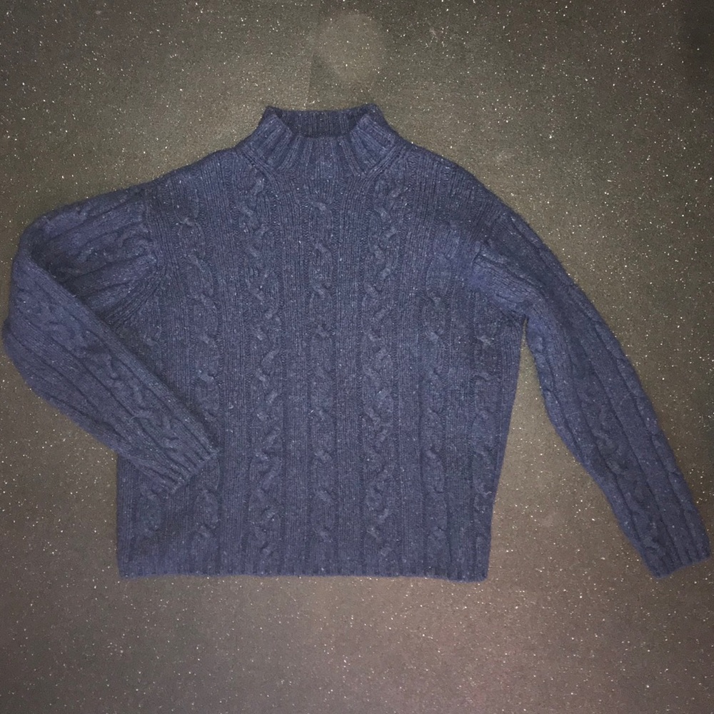 Never before worn American eagle blue sweater